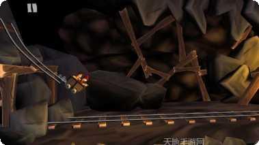 地下逃生无限提示版玩法