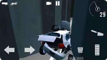 汽车车祸模拟器玩法介绍